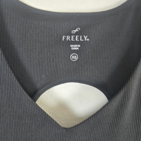 Freely‎ Women's Pockets Active Dress Size XS Black Stretch Key hole back - Picture 3 of 9